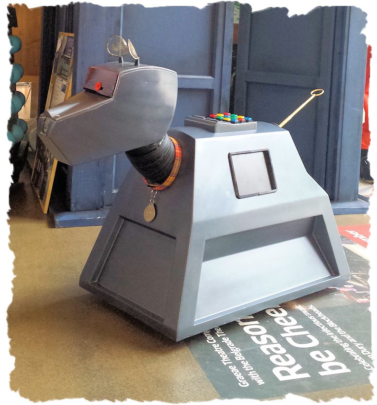GroovySci's tweet photo. Had fun at @whooverville9 taking our K9 out for the very first time! https://t.co/0RjBPFGoLs