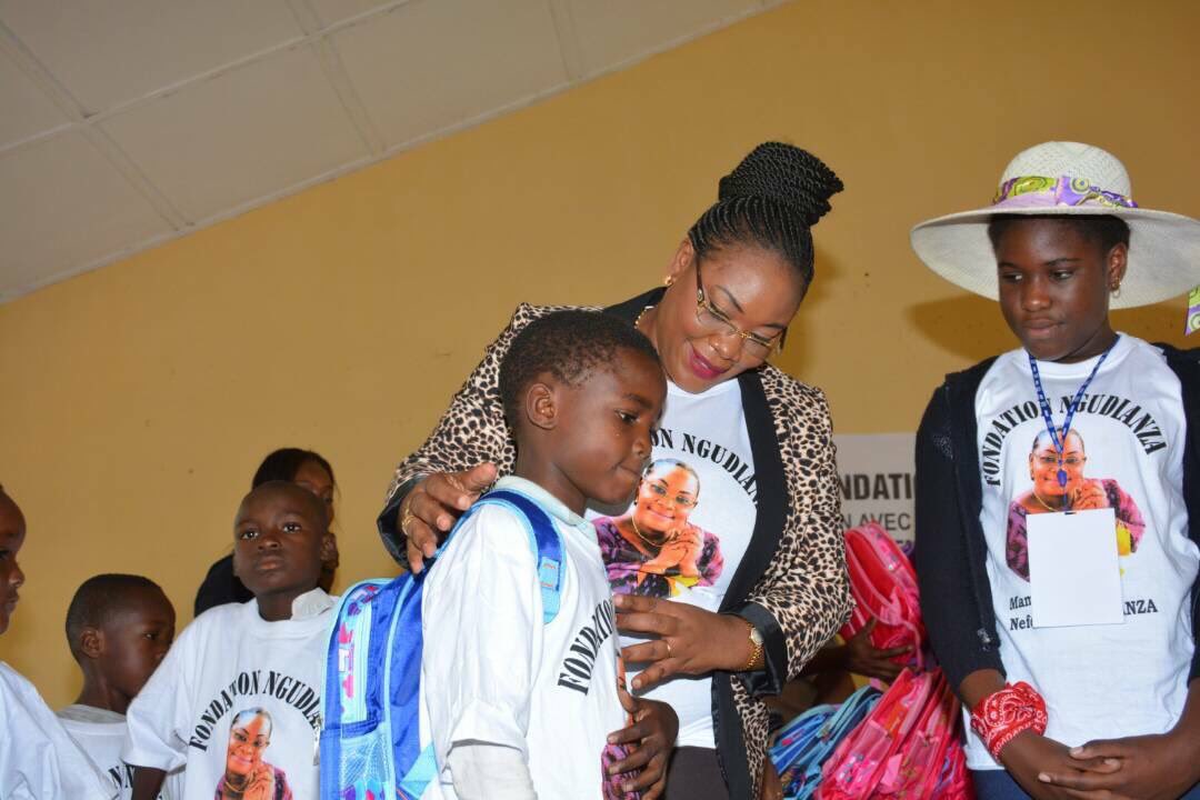 FNgudianza's tweet photo. Samedi 2 Septembre, c'était au tour des enfants de la commune de Limete de recevoir les kits scolaires pour la rentrée des classes. https://t.co/E0gGcUoWCZ