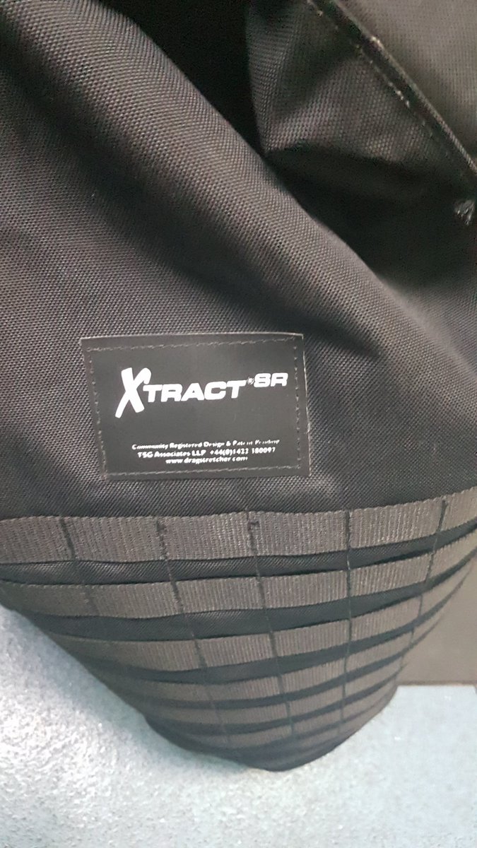 EMDoc_AB's tweet photo. @liveshq #RD66 with crew Simon and Leisha attended cardiac arrest => ROSC + excellent teamwork. #XtractSR extracted pt out of confined space https://t.co/CUA1VM0Lca