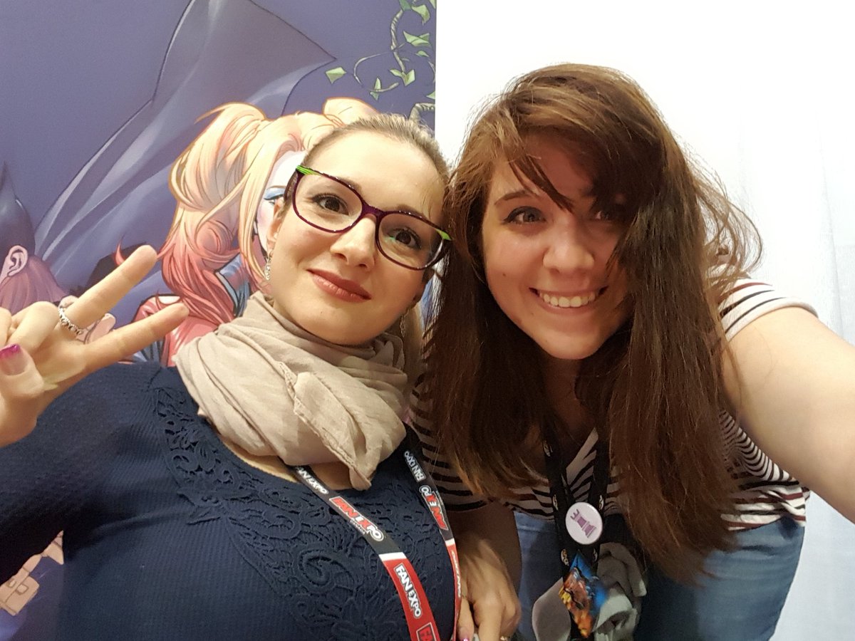 catabru's tweet photo. I met la preziosa @manulupac !! She is so sweet and smart! Grazie per tutto!! #FanExpo2017 #FXC17 #FXC2017 https://t.co/xG6gik292x