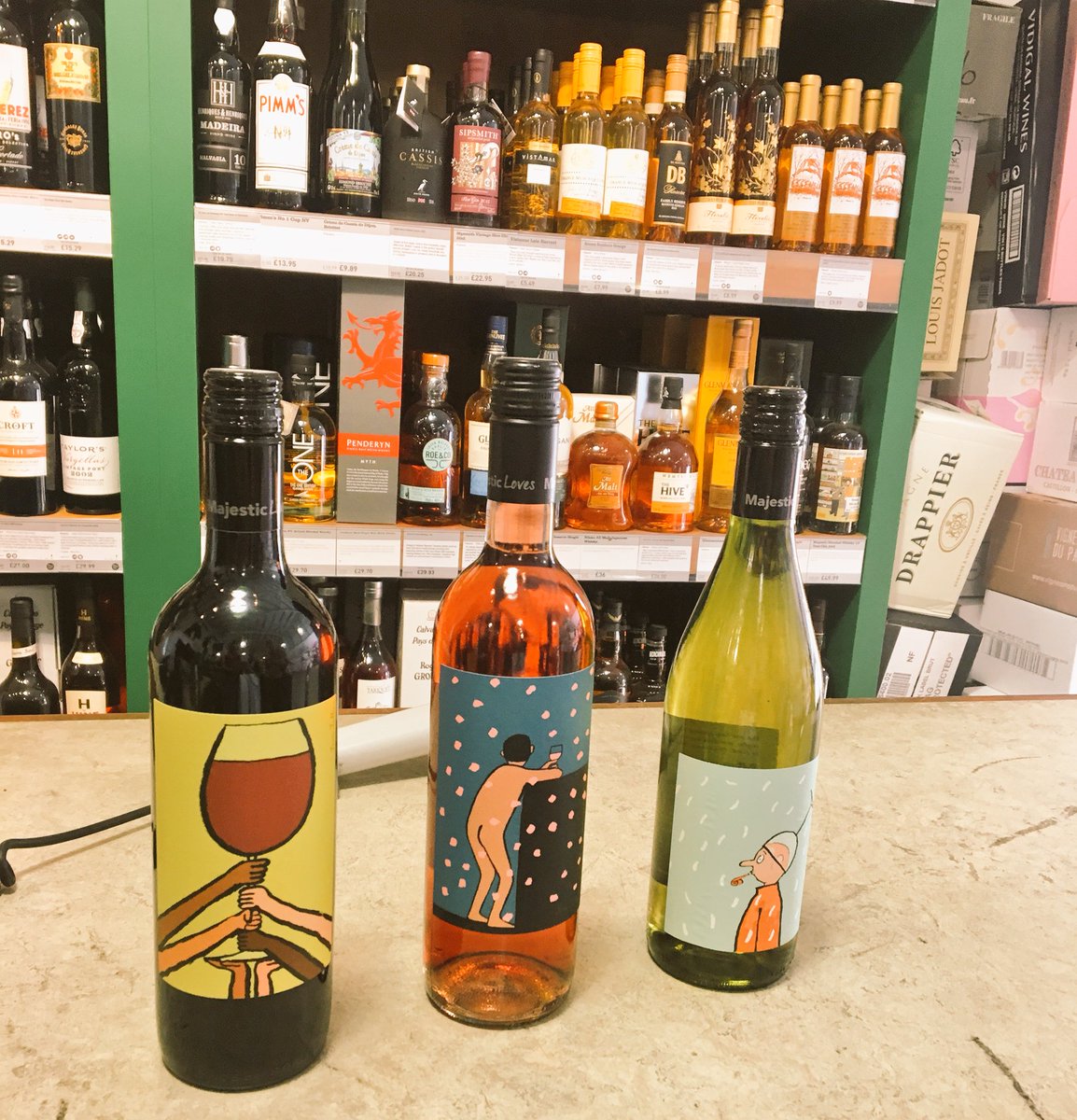 ecommercetruth's tweet photo. In love with the branding on the Majestic Loves wine bottles 🍷@majesticwine #branding #packaging #design https://t.co/oI4D2AQGns