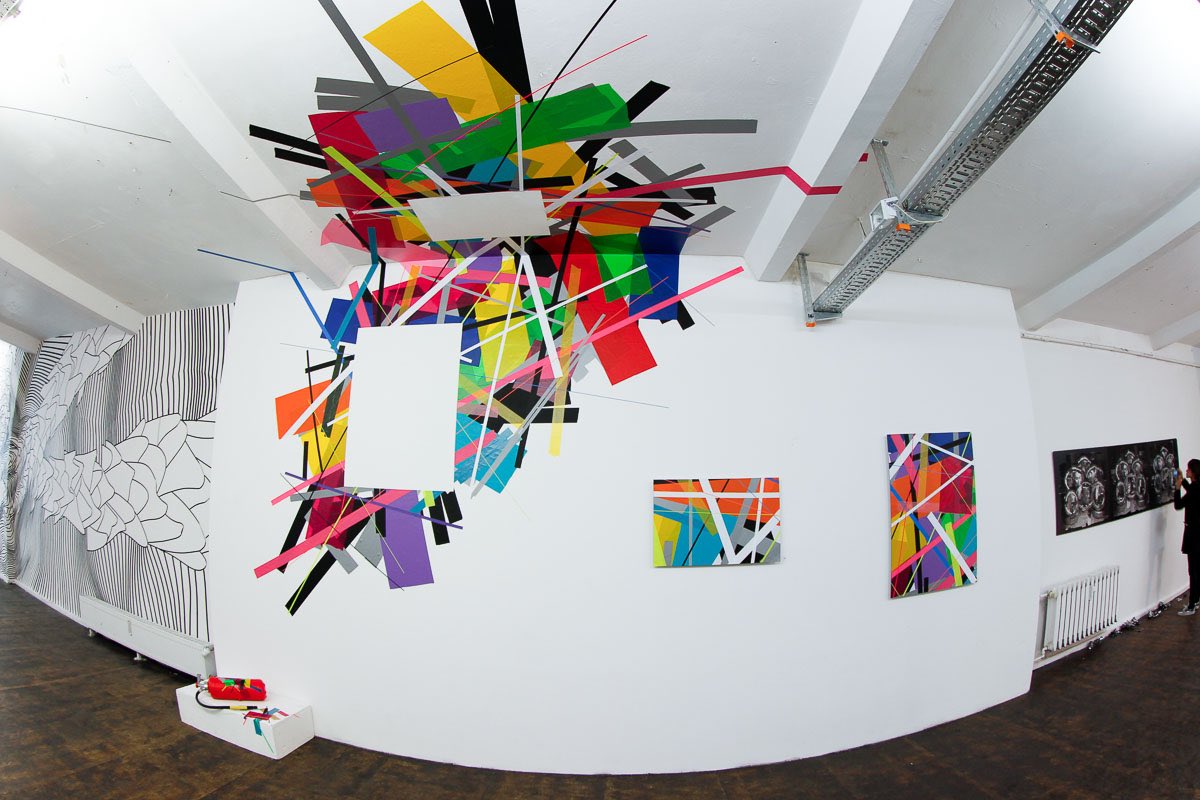 TapeArtSociety's tweet photo. #TAC16 #tapeartberlin #tapeart #streetart #indoorart #tape
#tapethat #StephanMeissner is the #tapeartist share by #tapeartsociety https://t.co/rPcZbOEeuQ