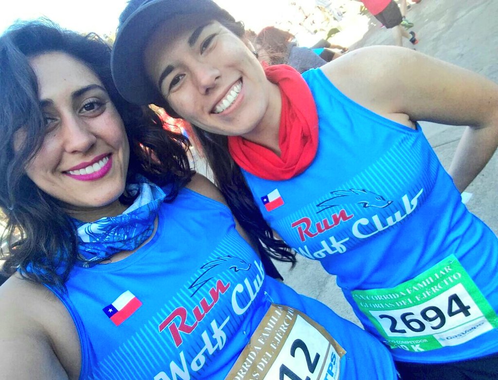 ZurdaLoka's tweet photo. Hoy mi equipo sacó 3 primeros lugares en diferentes categorias. Deporte individual que se disfruta en equipo (;  #RunWolfClub https://t.co/D9d3V1cpZs