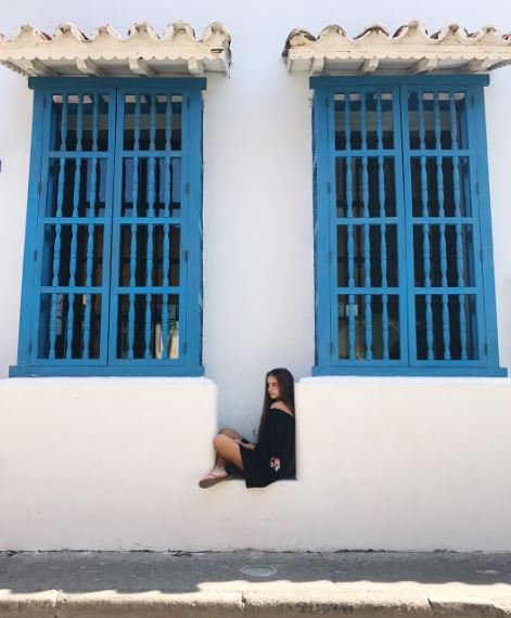 Camilafkk's tweet photo. Y cuando finjo desinterés en ti, es ahí cuando más te quiero.🌺💙 https://t.co/MhMAeWPCFv