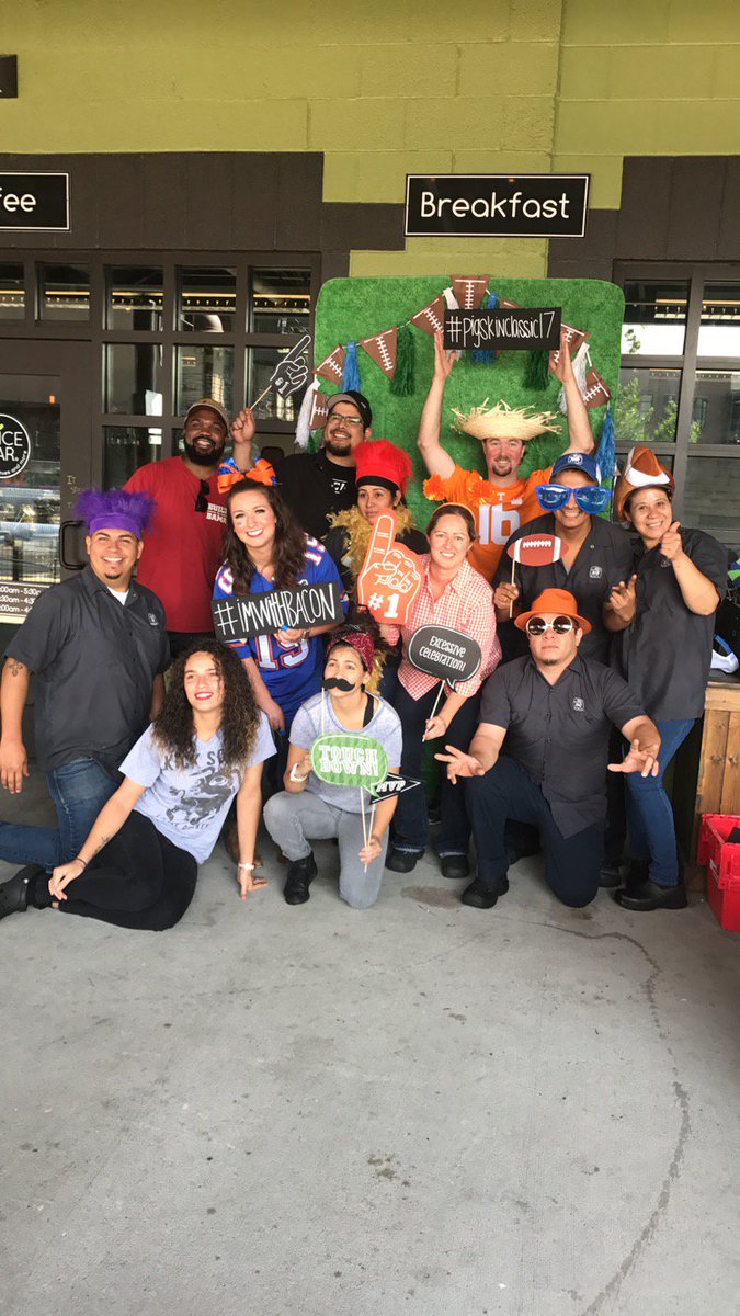 CoButcherNash's tweet photo. Many thanks to all the hardworking people that made #pigskinclassic17 a success. Here’s to next year! https://t.co/Nnc3rVR7ek