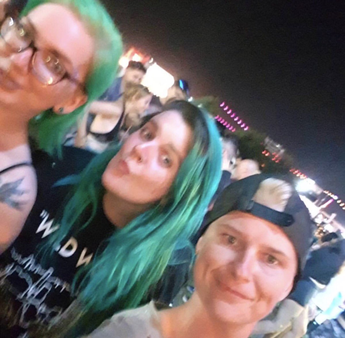 hitherebecky's tweet photo. MMXVII #RandL2017 #readingfestival https://t.co/GYLzeMtxvI