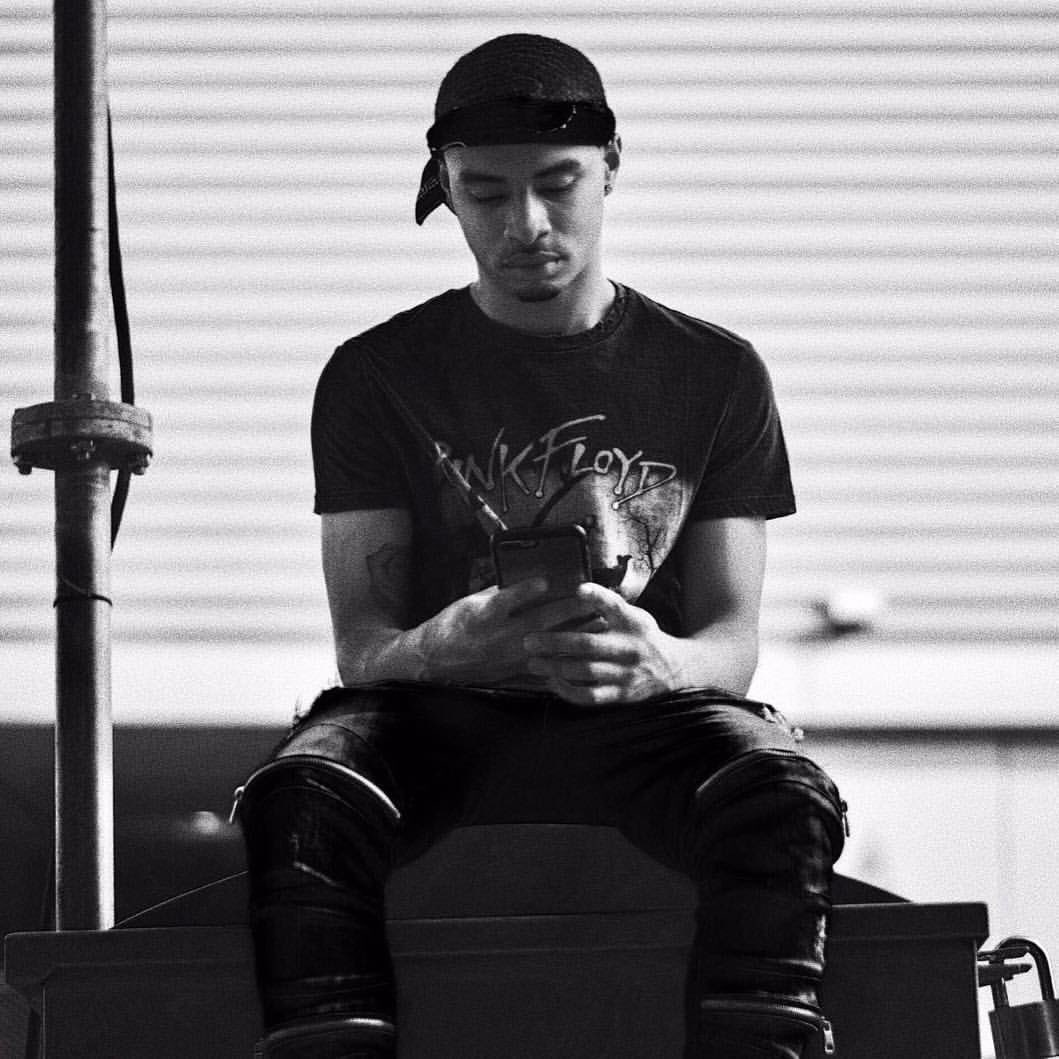 Goldenchildreen's tweet photo. I told them I wasn’t an artist but I’ll come and this game , like I’m Osama bin Laden. #Hyperpriest #NewGear #NewMusic https://t.co/ONvHRCg0wH