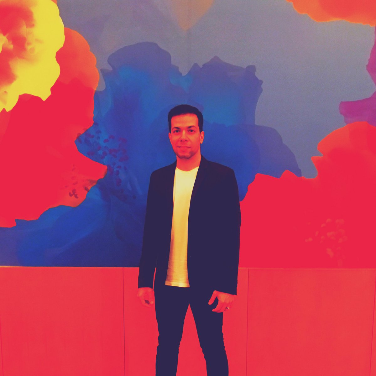 zephyrkhambatta's tweet photo. Great time at the #COMPASSAwards tonight! The day I became a #painting - one with the #vibes around me
#singer #rapper #sg #pop #hiphop #nyc https://t.co/kr5FF98F6k
