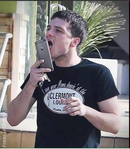 irinxbelen's tweet photo. #MicaViciconteTrendy #Micaelistas #KCAArgentina https://t.co/2AFIEQ5GPX