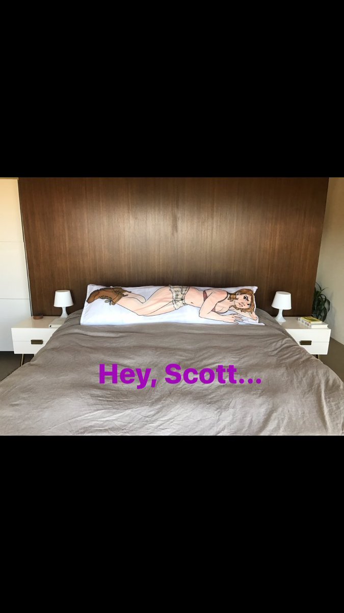 New pic of <a href="/shelleyhennig/">S Hennig</a> taking over <a href="/MTVteenwolf/">TEEN WOLF</a>'s InstaStories!