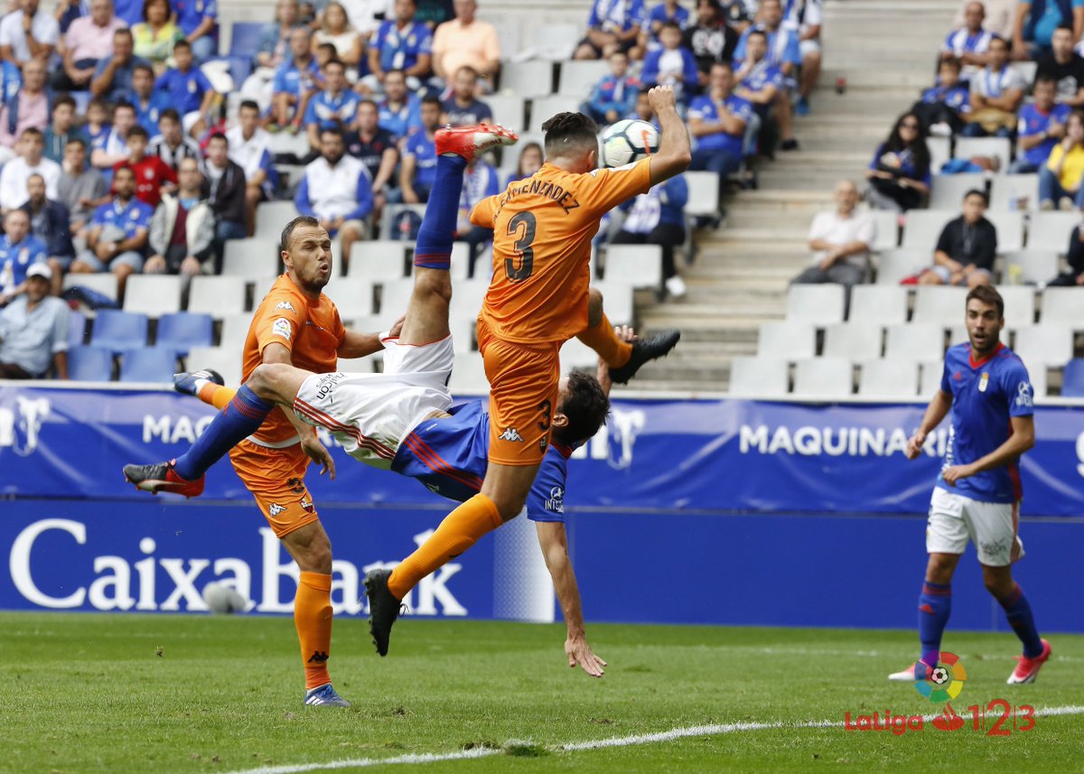 LaLiga's tweet photo. Touché... 😱⚽️ https://t.co/x41I3GBDgR