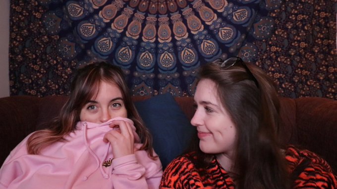 Watch heyimbee's leaked NSFW photo on TwXstars