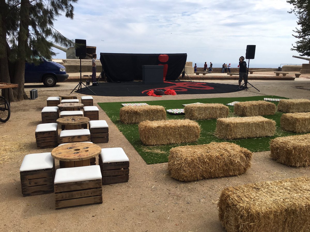paletsdelujo's tweet photo. Nuevo evento en #castelldemontjuic con @barcelona_cat @MercatsBCN @bcncarpas #eventossostenibles #barcelona #decoracioneventos https://t.co/PZ40S3aB5E