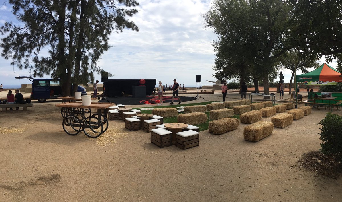 paletsdelujo's tweet photo. Nuevo evento en #castelldemontjuic con @barcelona_cat @MercatsBCN @bcncarpas #eventossostenibles #barcelona #decoracioneventos https://t.co/PZ40S3aB5E