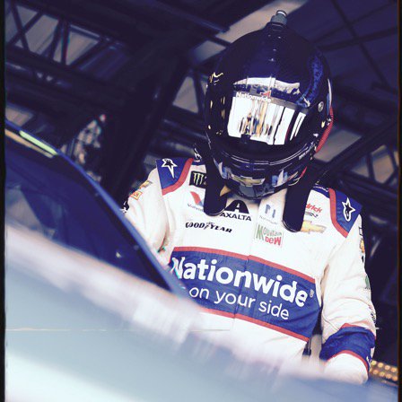 Retweet to wish <a href="/DaleJr/">Dale Earnhardt Jr.</a> good luck in tonight's race at <a href="/TooToughToTame/">Darlington Raceway</a>. #Throwback88