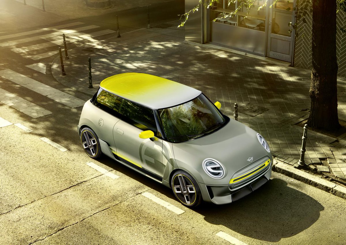 AJemaineClement's tweet photo. The 2019 electric mini looks like it will make bitchy comments at you. https://t.co/7mv3VblI6j