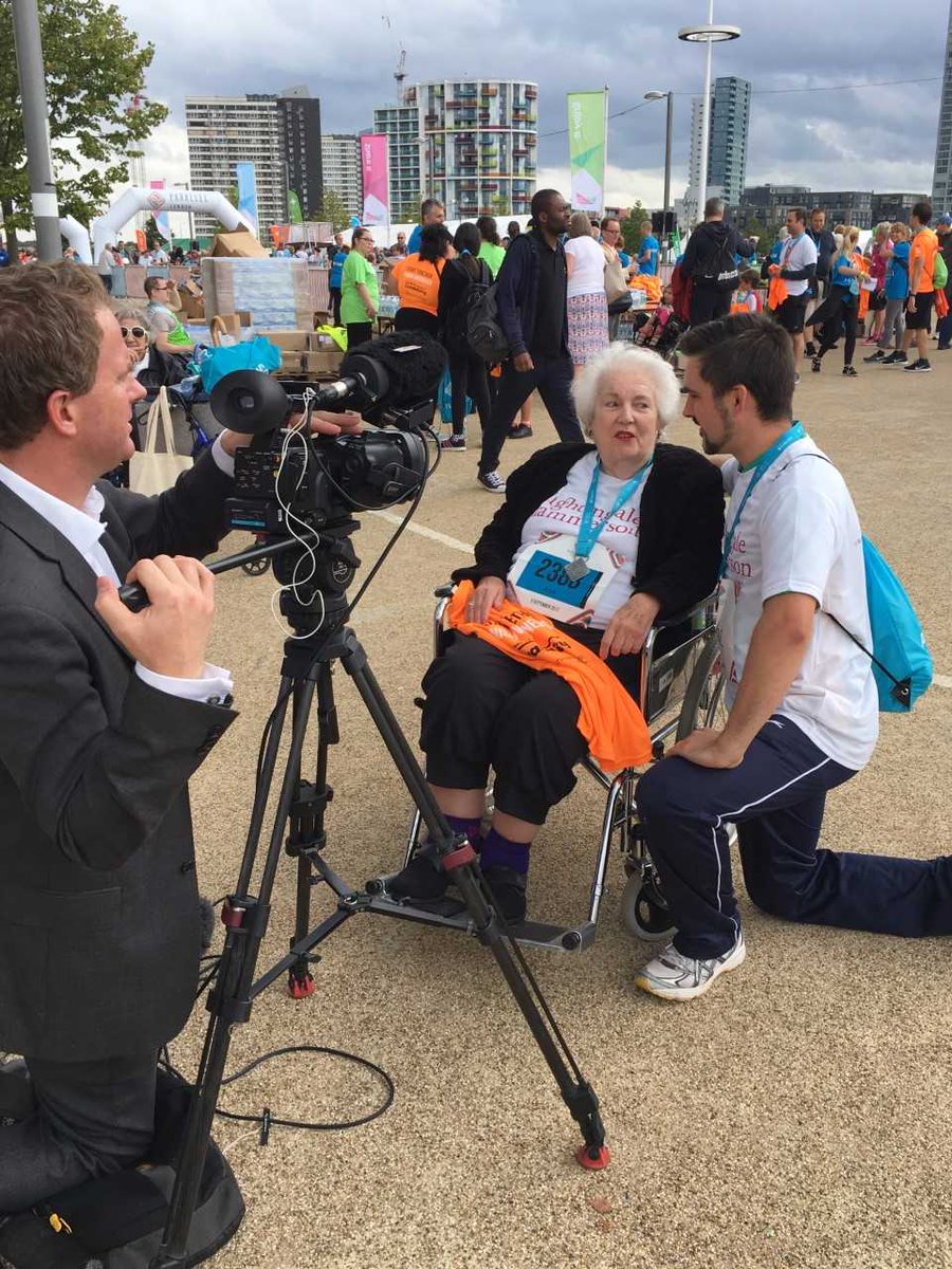NGHHammerson's tweet photo. Very proud lifelong @tweetWLS member being interviewed by #itvnews after completing the #ParallelLondon2017 5k  https://t.co/leB4IsrOw0 https://t.co/c4751IC6Dq