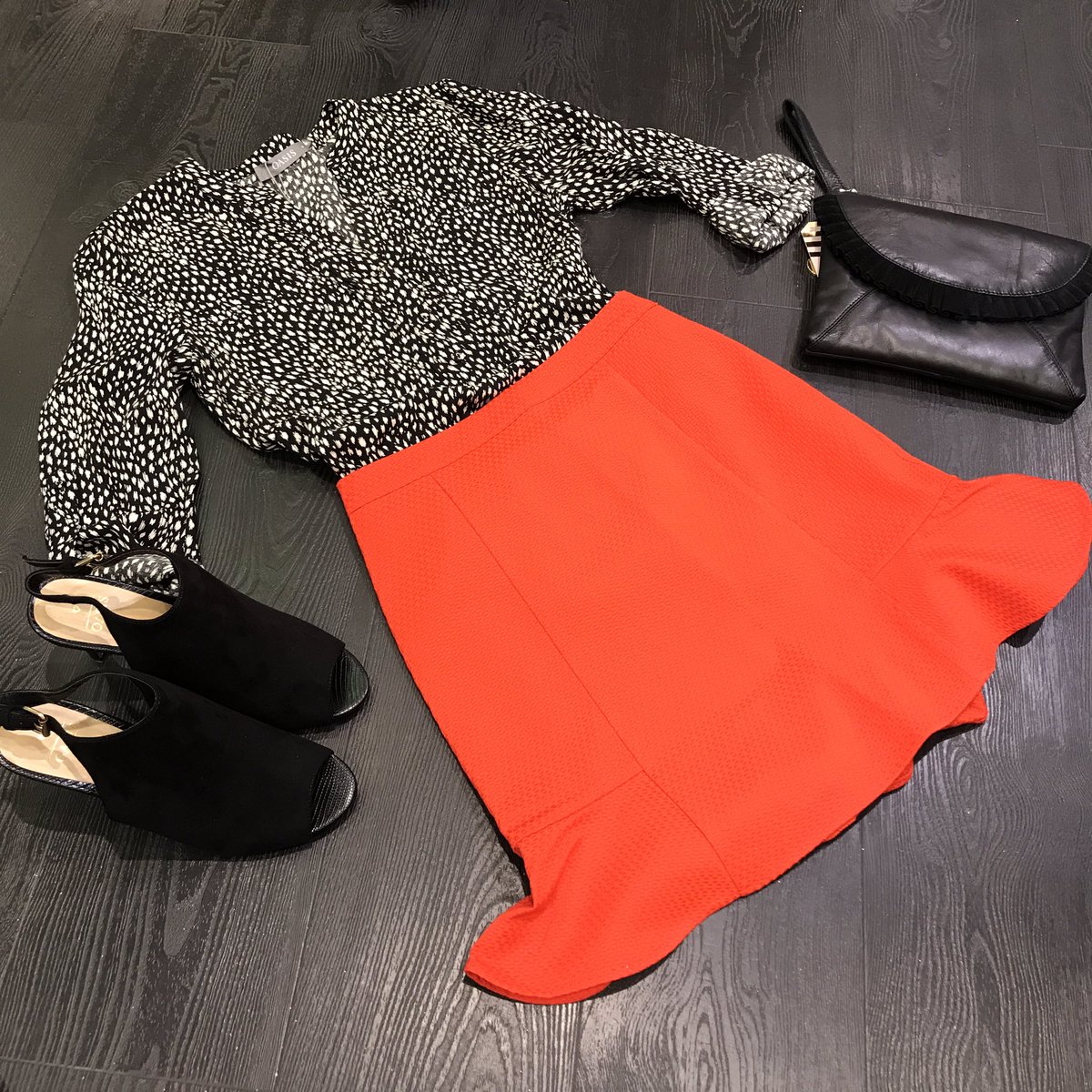 This winter we are loving a splash of red... visit our new collection to see what scarlet shades you can add to brighten your AW wardrobe