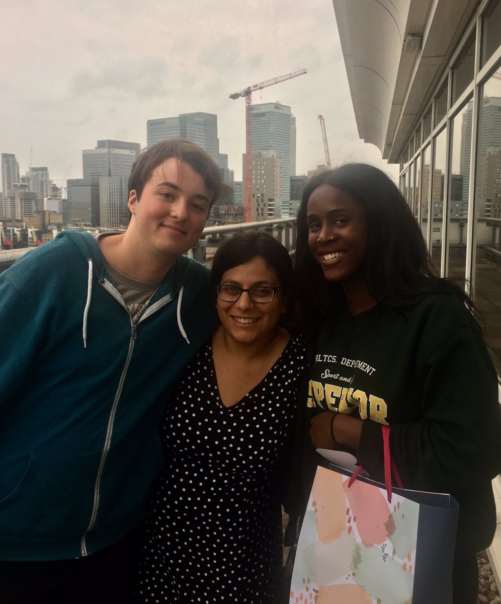 UKPatchwork's tweet photo. #Patchworker @RachRebHaa hands over #Masterclass to @AngelKieran @Zenismaelc #GoodLuckRachel |#GetInvolved #GotInvolved https://t.co/Kko2nz9Hp6