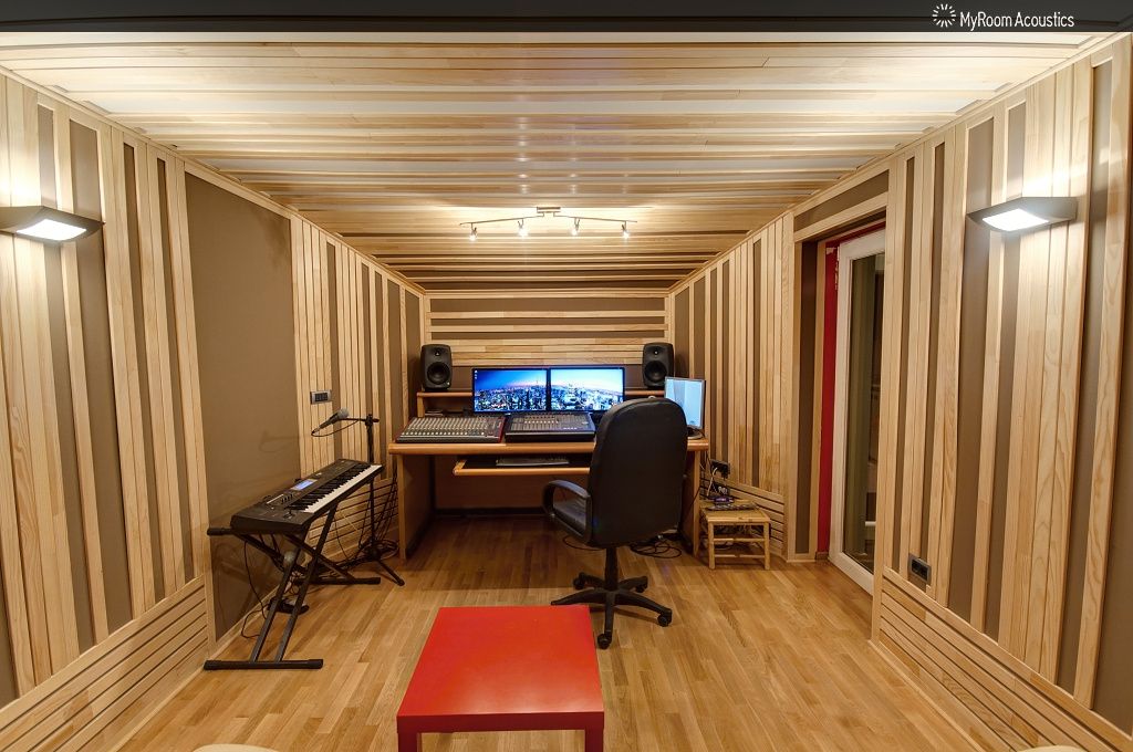 BogicPetrovic's tweet photo. Small #controlroom #audioengineer #controlroom #hybrid_diffusers #homestudio #homerecording #studiobuilding #sounddiffusers #proaudio https://t.co/bgccgqeK9t