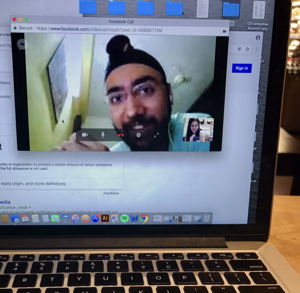 ishiyetaas's tweet photo. Round one of ideation with @sikhspack from halfway across the world! @WhatDesignCanDo 2017, here we come! 👯 #ClimateAction #WDCD2017 https://t.co/n6MqgVKggZ