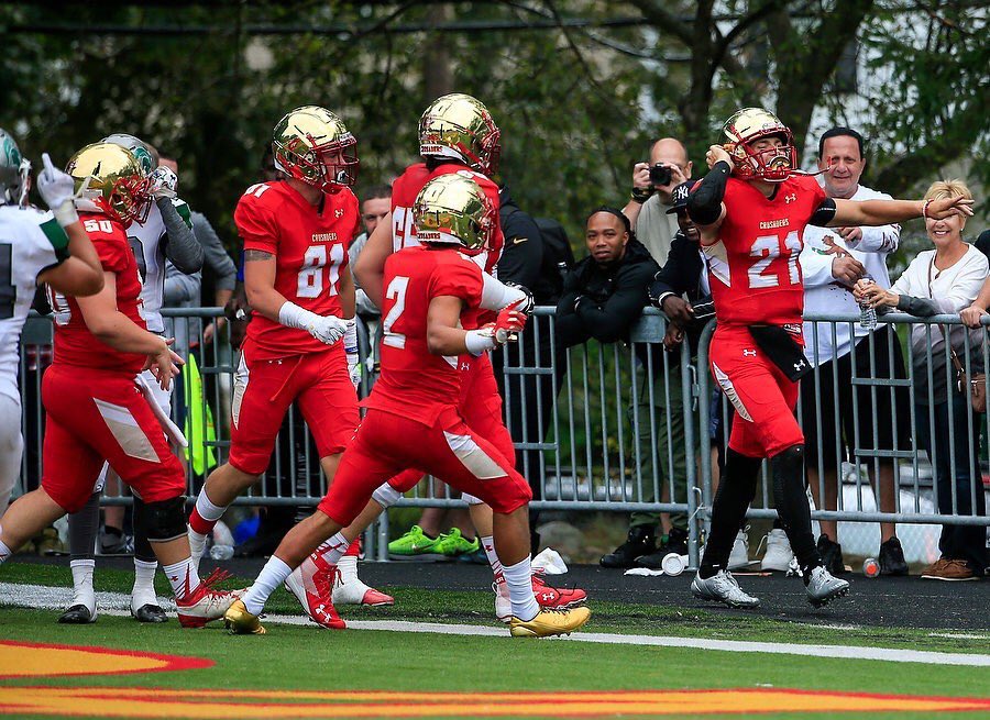 Schutt_Pugliese's tweet photo. @BergenCathFBall showing out in the @schuttsports CHROME #F7's and on the field 🏈⚔️Great start to the season‼️🙌🏽#schuttup #F7Domination https://t.co/K1j1KSS5D7