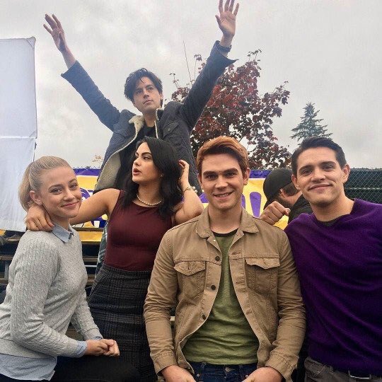 screamingarchie's tweet photo. My loves are so beautiful😍 https://t.co/wQ42Cz0eHp