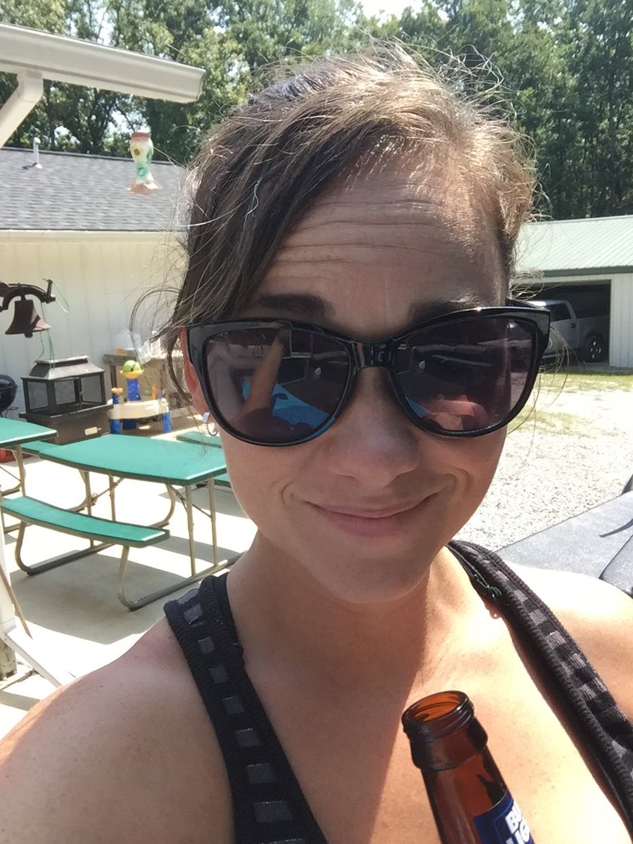 strauterman's tweet photo. Teachers looove long weekends 👍🏼☀️💦 https://t.co/xy36PsIFjq