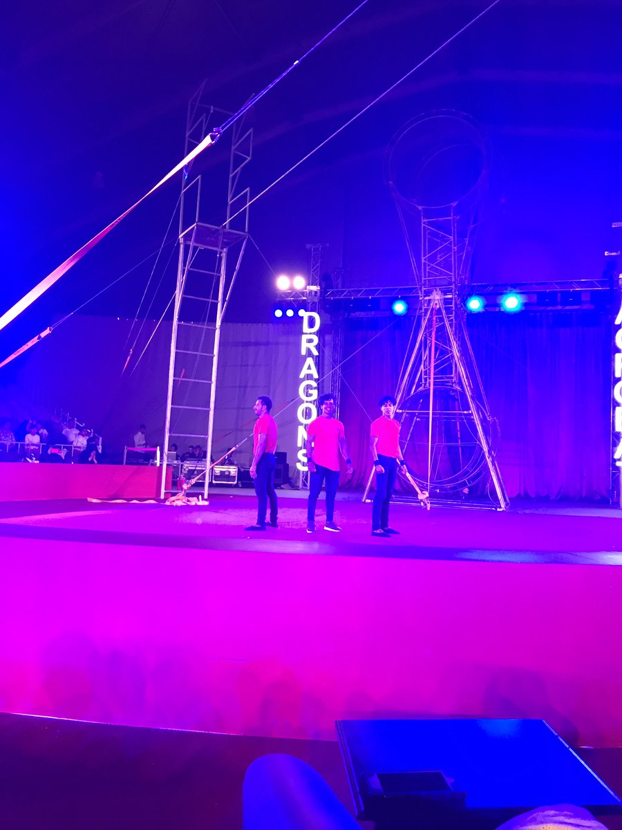 modern_events1's tweet photo. #العروض مستمره https://t.co/MKPZjzH92T
