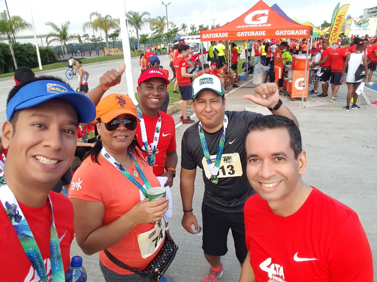cholito_acosta's tweet photo. 4ta carrera caminata Melo #LoFitSeNota @CarlosRios1019 https://t.co/Pgx9yfavmD