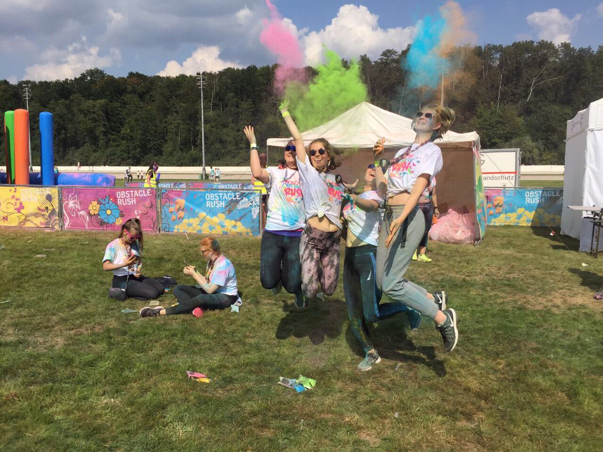 vicky_bandit09's tweet photo. #colorobstaclerush2017 @obstaclerush https://t.co/q1cGqucZqr