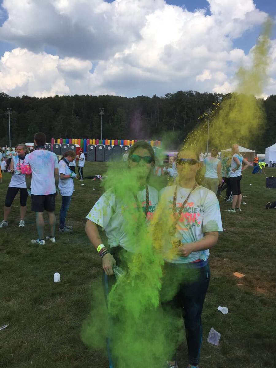 vicky_bandit09's tweet photo. #colorobstaclerush2017 @obstaclerush https://t.co/q1cGqucZqr