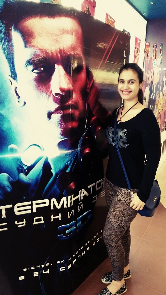 just_isabel89's tweet photo. I'll BE BACK!!😎
Today my mission as a real @Schwarzenegger fan was comleted!! I did it!I watched #T2in3D Best movie ever!💓 #TerminatorFan https://t.co/w0qqHdMGwv