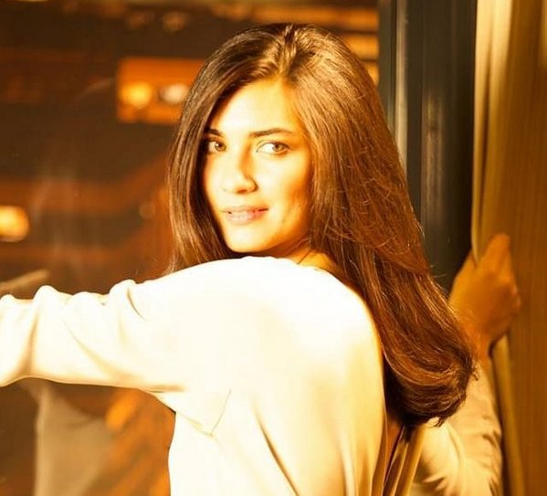 kiba4u's tweet photo. #TubaBüyüküstün #beuatifulpeople #BeautyAndTheBeast #love #guzel #style #TubaBueyuekuestuen #diva https://t.co/rpAwqpFoJ9