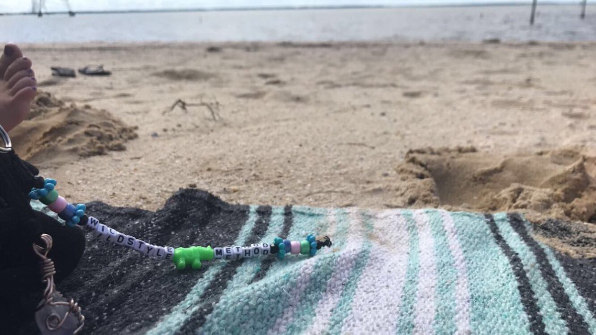 okimjessie's tweet photo. thank u to whoever made this keychain, it's now my favorite lil thing โจ๐ #WildstyleMethod @bass_network https://t.co/QstKOihskT