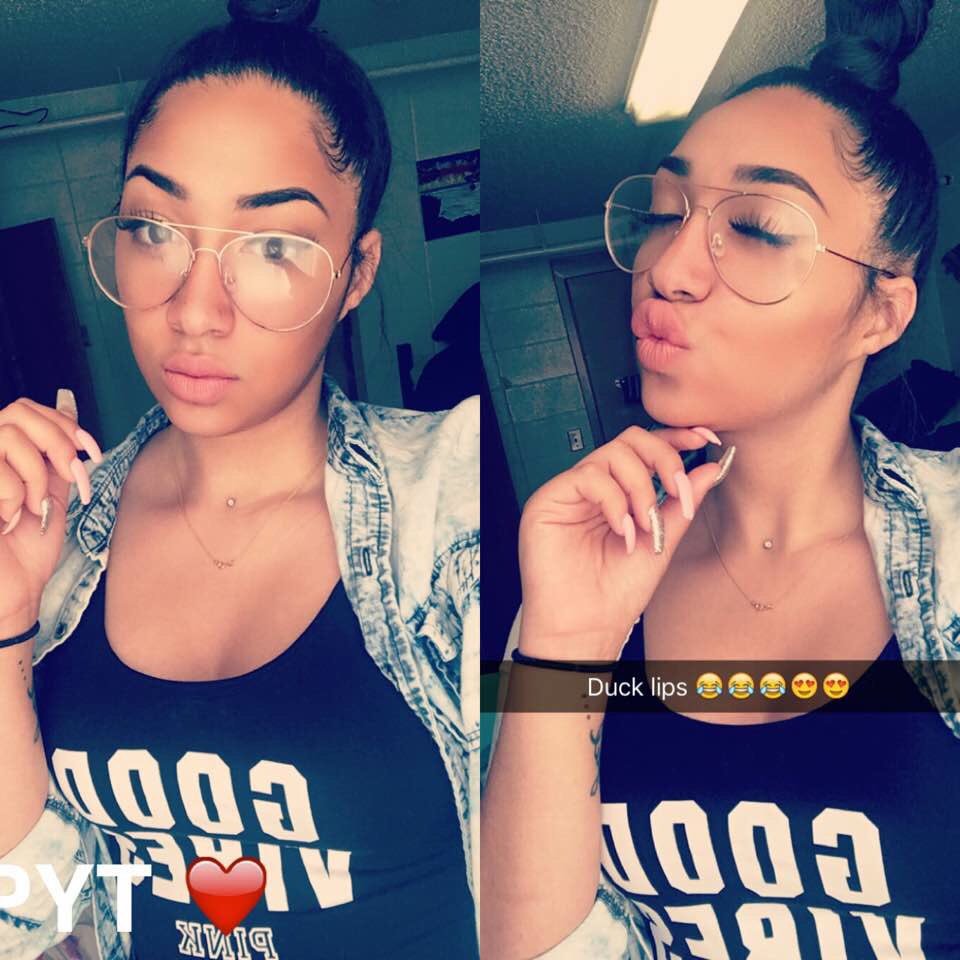 MaddyKardashh's tweet image. #issathrowback 🤤