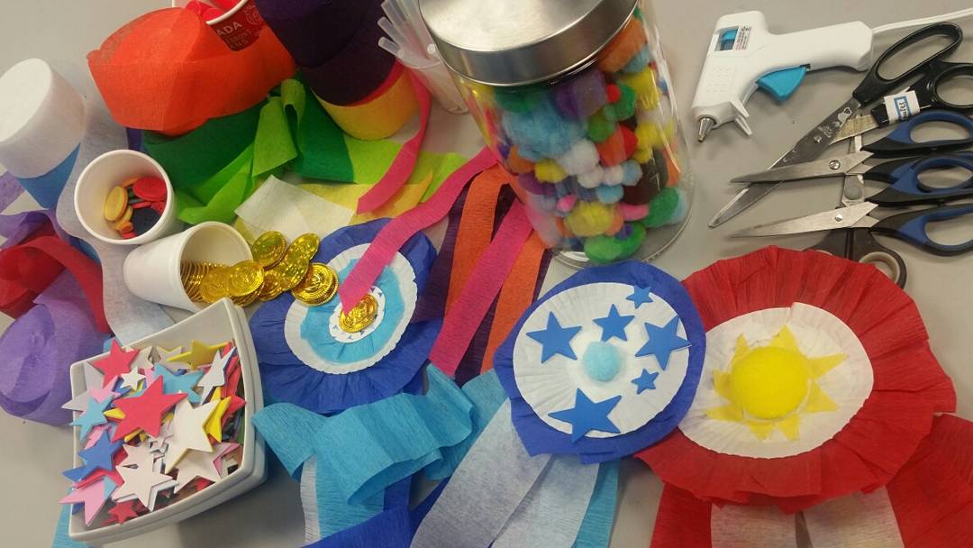 EastEndArtsTO's tweet photo. Kids award ribbons workshop is on at #MainSquared until 3pm. All local dogs welcome at the Dog Show comptition from 3-4pm! #CulturalHotspot https://t.co/ZvWavTbb44