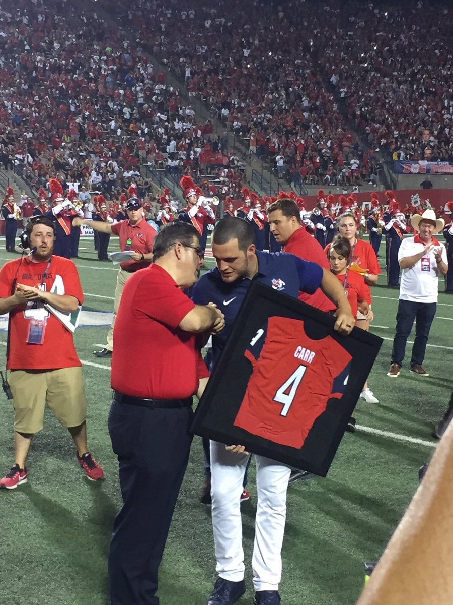 jakemastro's tweet photo. It was a GREAT night to be a Bulldog as @derekcarrqb returned to Bulldog Stadium! #BulldogBornBulldogBred #Carr4 https://t.co/nsdvZ82VtM