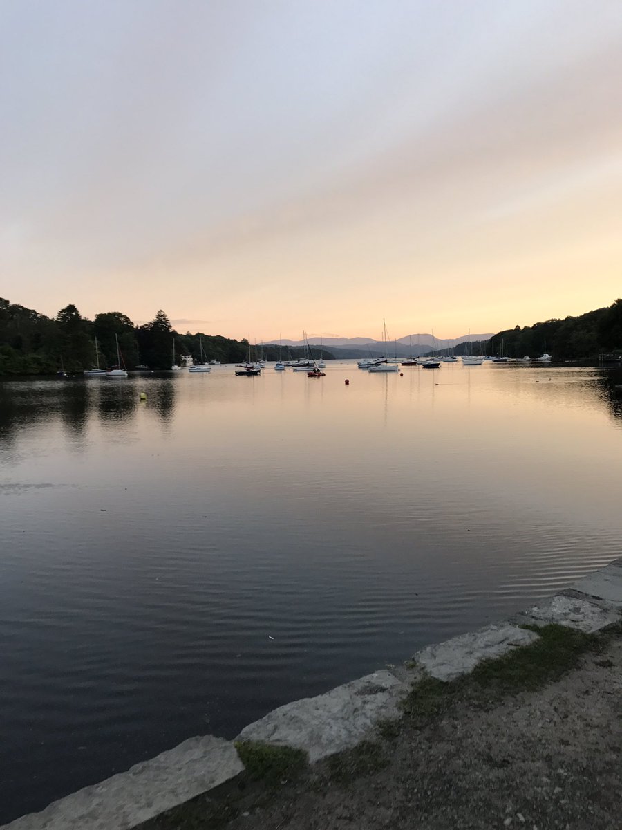 Jones23Emma's tweet image. Amazing day #wow #WindermereOneWay privilege raising money for @LancsMind @MindCharity justgiving.com/fundraising/Em…