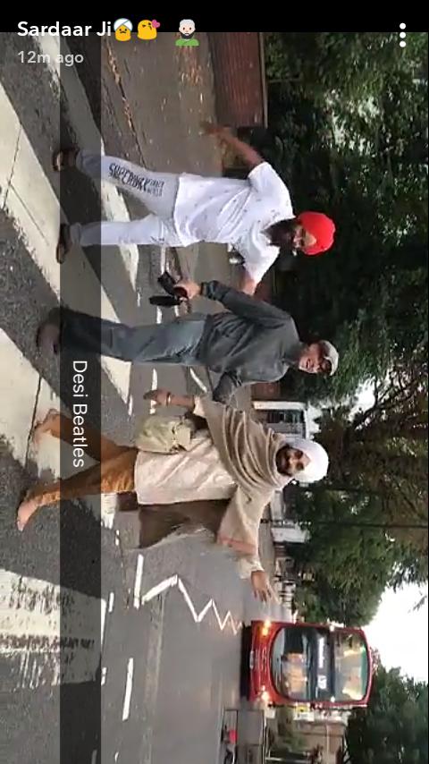 Sheetal_dd's tweet photo. Masti on zebra crossing...😍
#desibeatles 
#hadtanii 
@diljitdosanjh https://t.co/oHvioXB0na