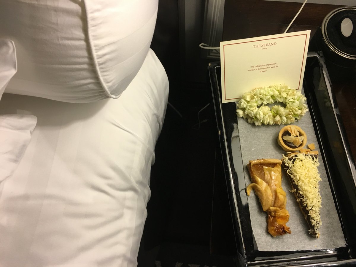 Fantastic way to end my evening here <a href="/TheStrandYGN/">The Strand Yangon</a> - best turndown service ever?