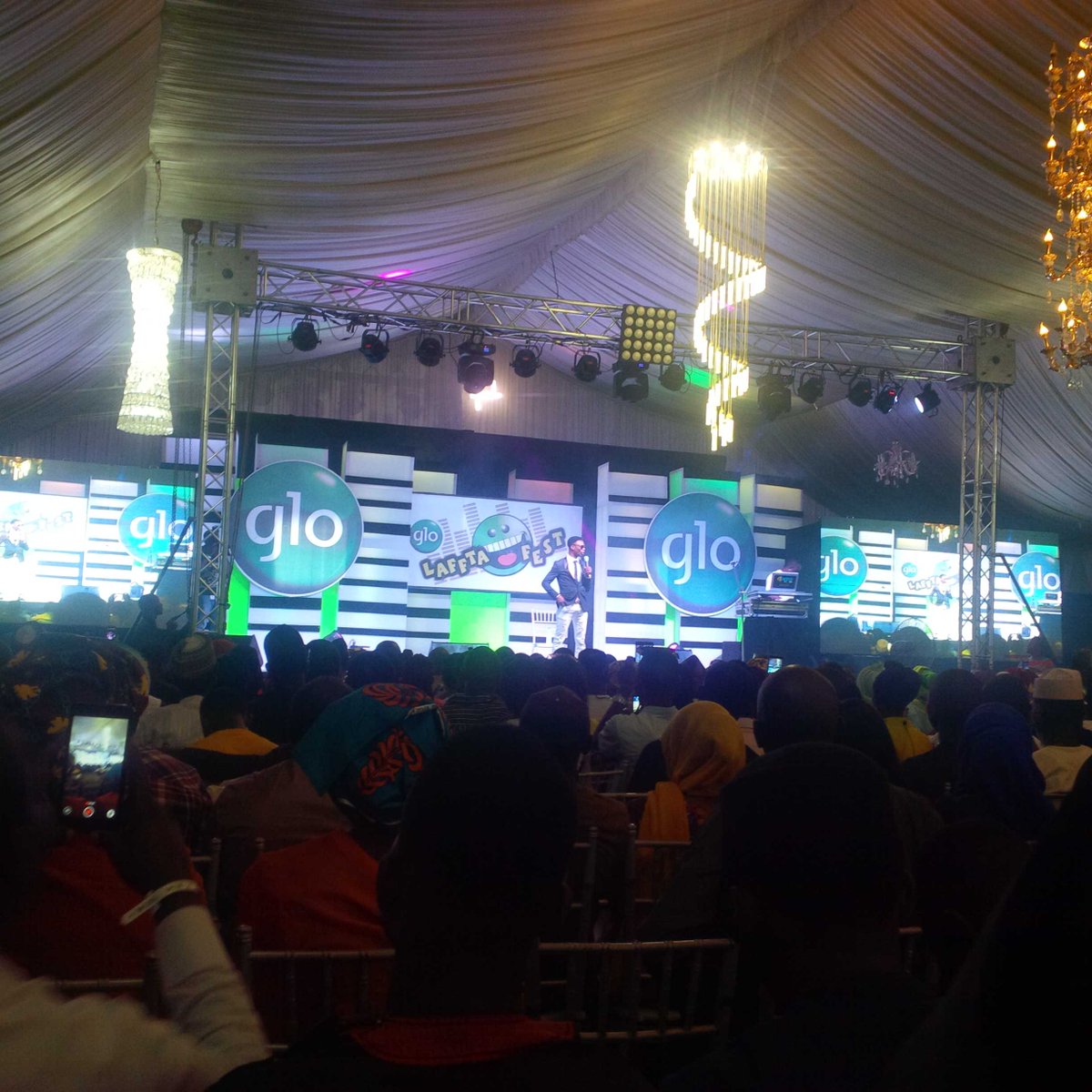 beeola_dcool's tweet photo. #glolafftafestkano. Awesome performances. I go die killing it already. https://t.co/TYUQxKiVT5