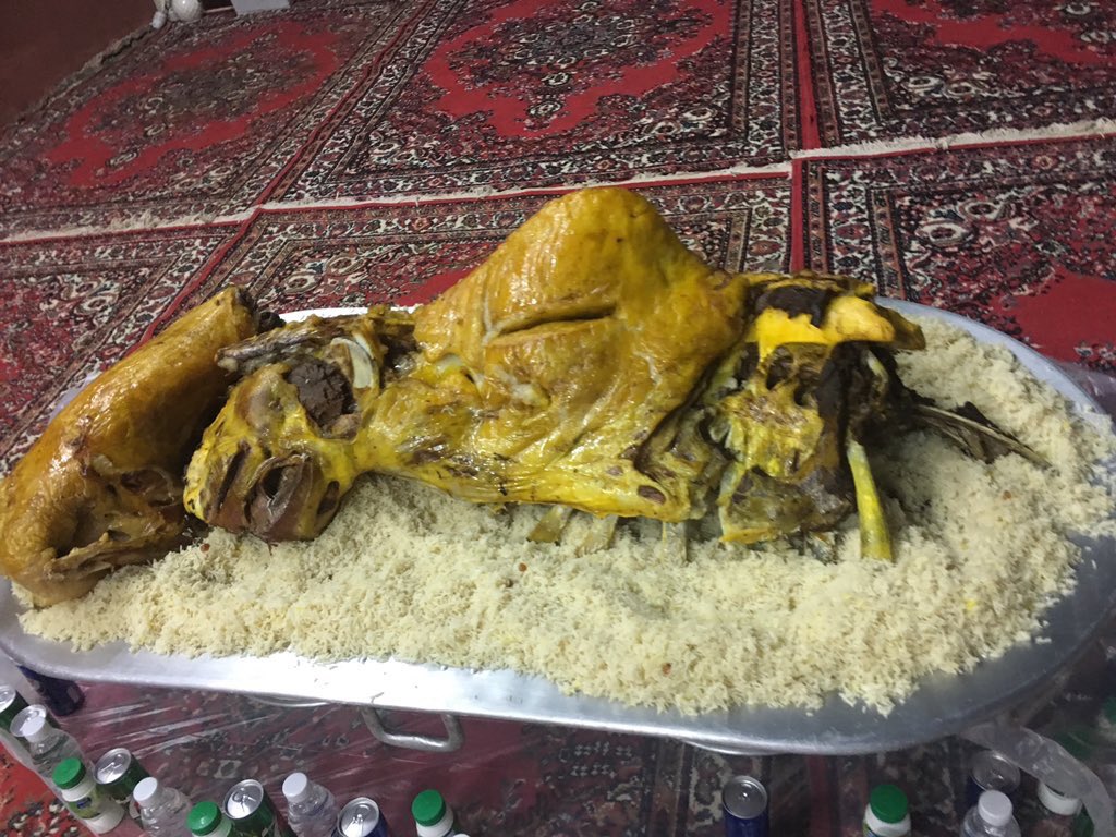 Almahanee's tweet photo. صور من ضيافة الشاعر سعد مشخص الروقي للشيخ بندر بن متعب بن محيا https://t.co/hgCjIr3y82