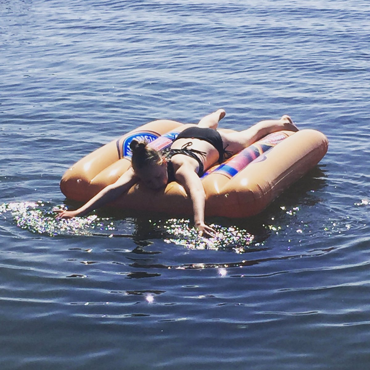 Fox_L1nda's tweet photo. Just hot doggin' around the lake on our wiener raft. Cause we the coolest cats at the cottage. #foxcottage #wefoxesnotcats https://t.co/gLyzB5xmJo