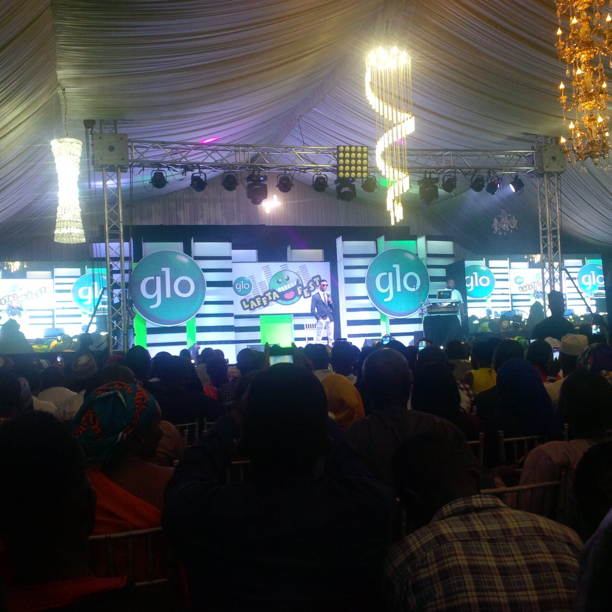 beeola_dcool's tweet photo. @GloWorld glolafftafestkano. I go die, killin d show https://t.co/pb1wgAMJeI