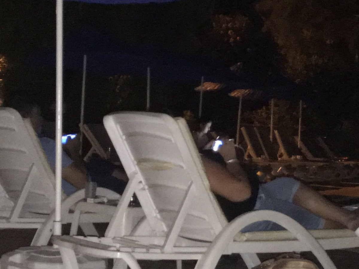 Birlikte tatile gidelim de orda telefonla takılalım.