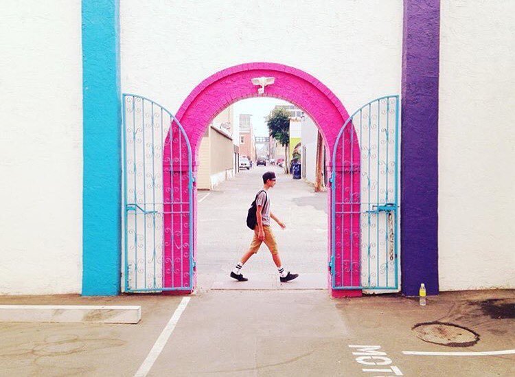 thehotelzed's tweet photo. Even the entrance to our parking lot is insta-perfect. Pic by @stewturnerphotography 💙💓💜#instatraveling #instaperf… https://t.co/aJBZ8uPKR7 https://t.co/S7nUjoaLiJ