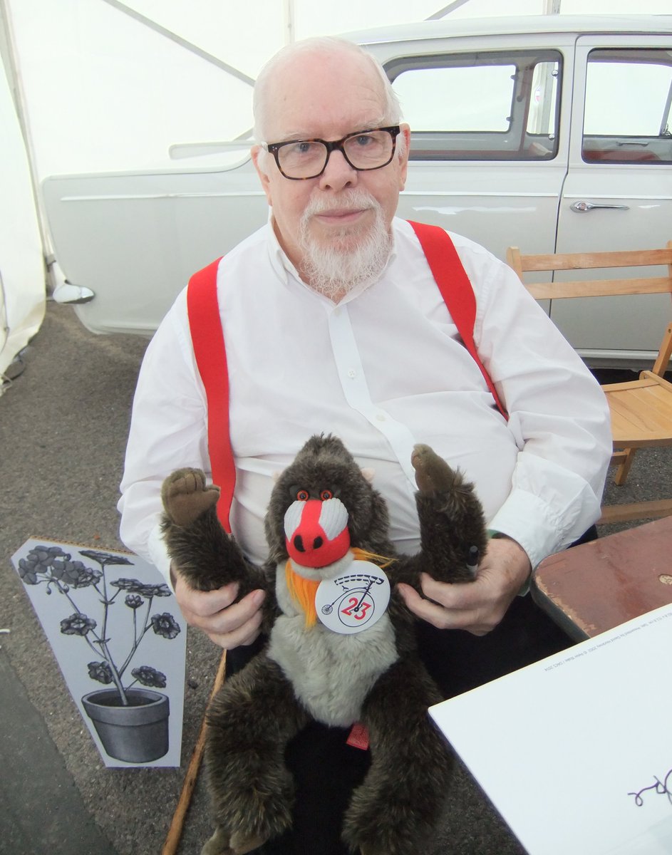 AskLittleAlan's tweet photo. Lots of lovely people shared 'facials' with me @artcarbootfair @FstoneTriennial @BumbleAndEarwig @TurpsBananaMag @akaLadyMuck #SirPeterBlake https://t.co/BGHS8vMuJt