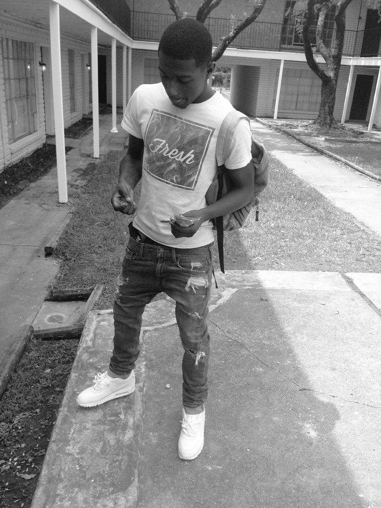 Raymonte_300's tweet photo. Summ gone shake #3ALG https://t.co/yxlLunPGQi