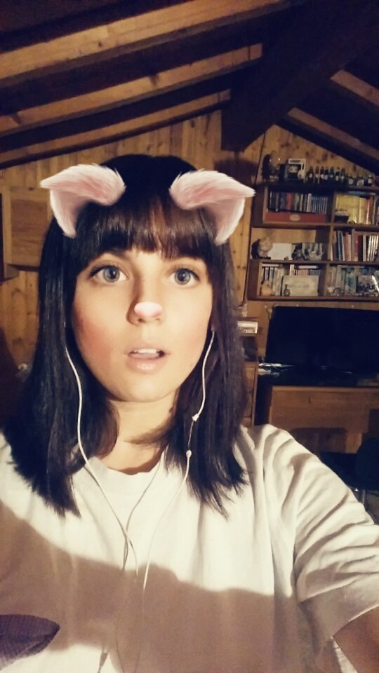 beea98_1's tweet photo. Nuevo look https://t.co/AzN4szzYsn